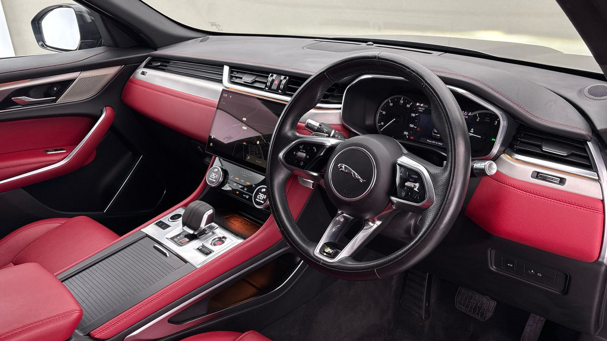 Used Jaguar F-Pace 2022 for sale - 76357230: Photo 5