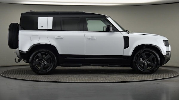 Used Land Rover Defender 110 2022 for sale - 75631747: Photo 27