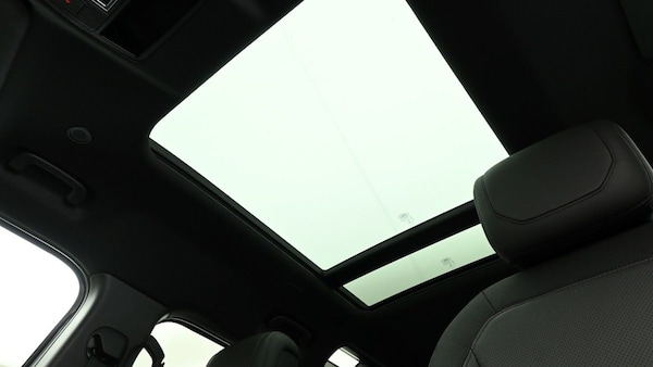 Used Land Rover Defender 110 2022 for sale - 75631747: Photo 2