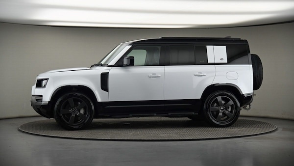 Used Land Rover Defender 110 2022 for sale - 75631747: Photo 35