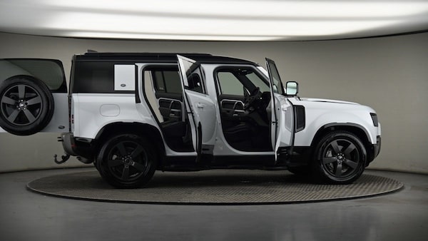 Used Land Rover Defender 110 2022 for sale - 75631747: Photo 58