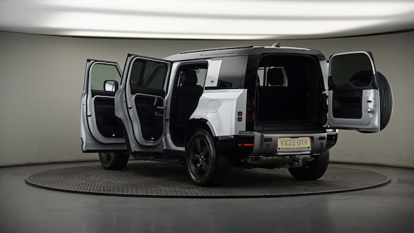 Used Land Rover Defender 110 2022 for sale - 75631747: Photo 8