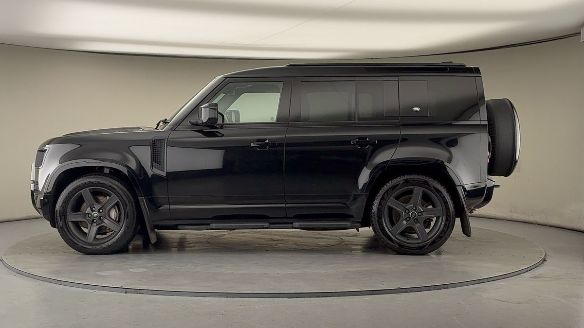 Used Land Rover Defender 2023 for sale - 77395048: Photo 15