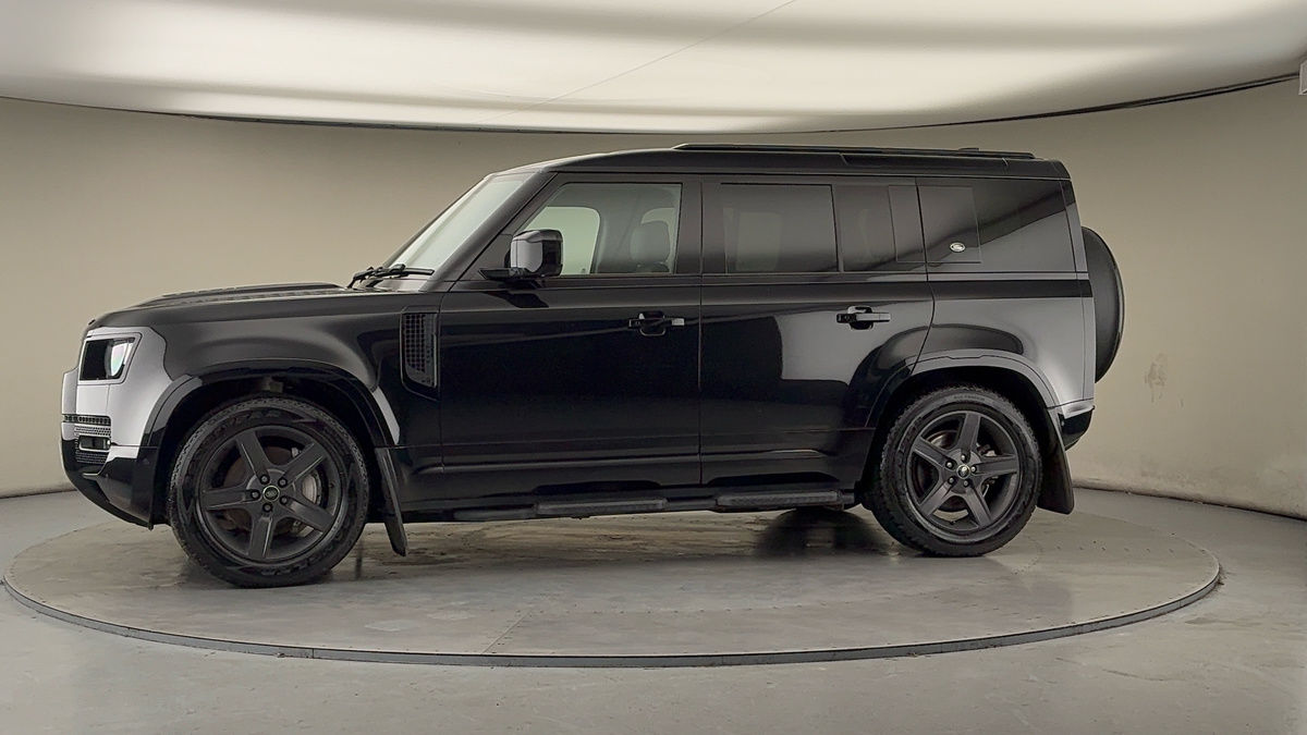 Used Land Rover Defender 2023 for sale - 77395048: Photo 28