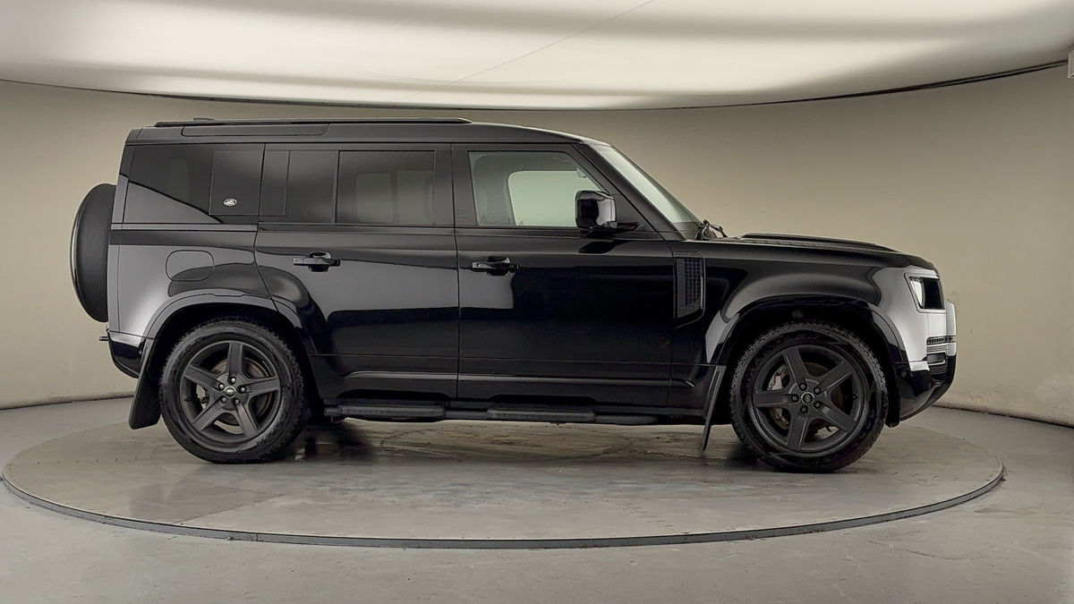 Used Land Rover Defender 2023 for sale - 77395048: Photo 36