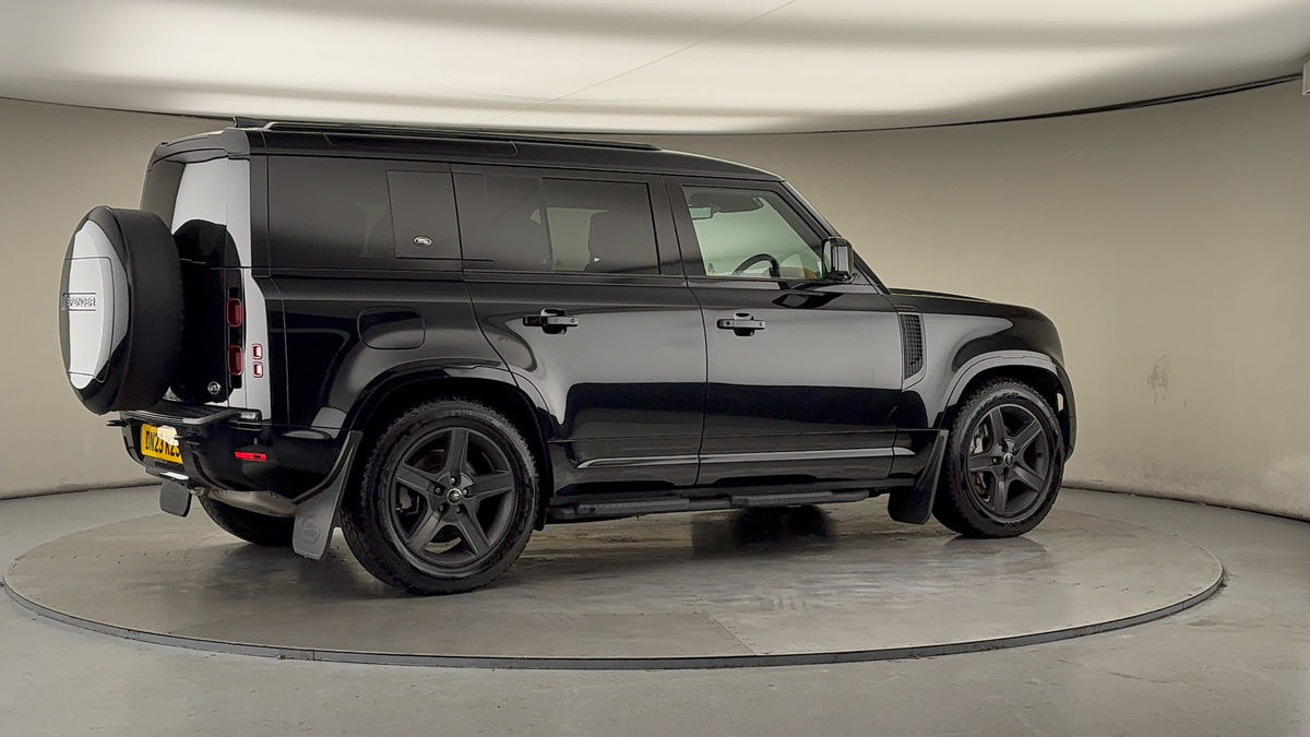 Used Land Rover Defender 2023 for sale - 77395048: Photo 38