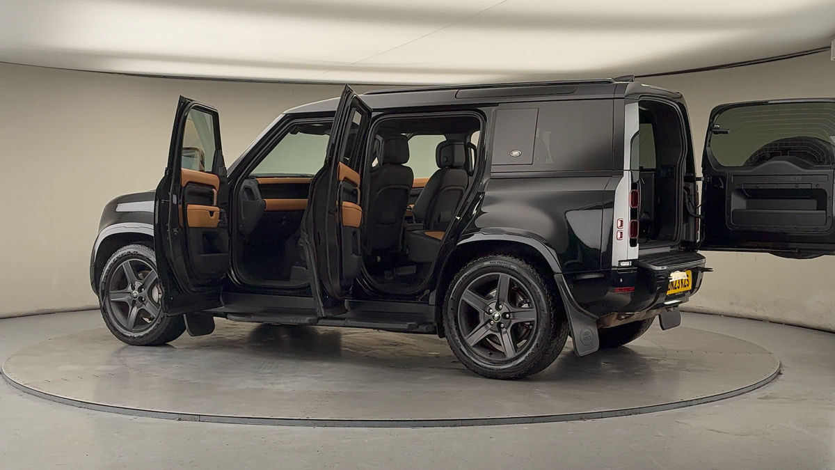 Used Land Rover Defender 2023 for sale - 77395048: Photo 45