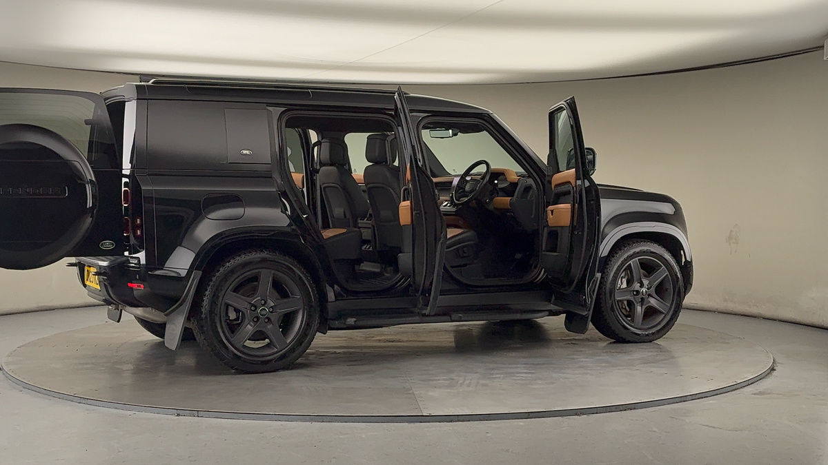 Used Land Rover Defender 2023 for sale - 77395048: Photo 57