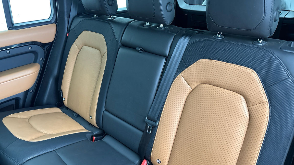 Used Land Rover Defender 2023 for sale - 77395048: Photo 8