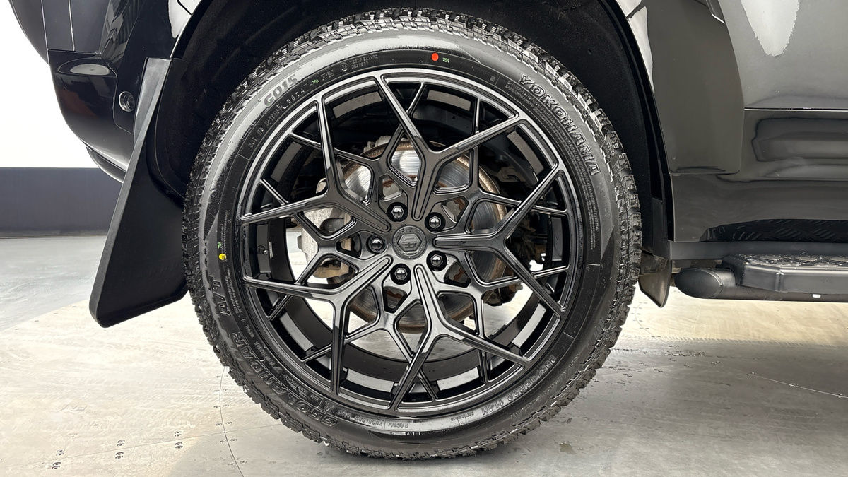 Used Land Rover Defender 110 2023 for sale - 75912458: Photo 10