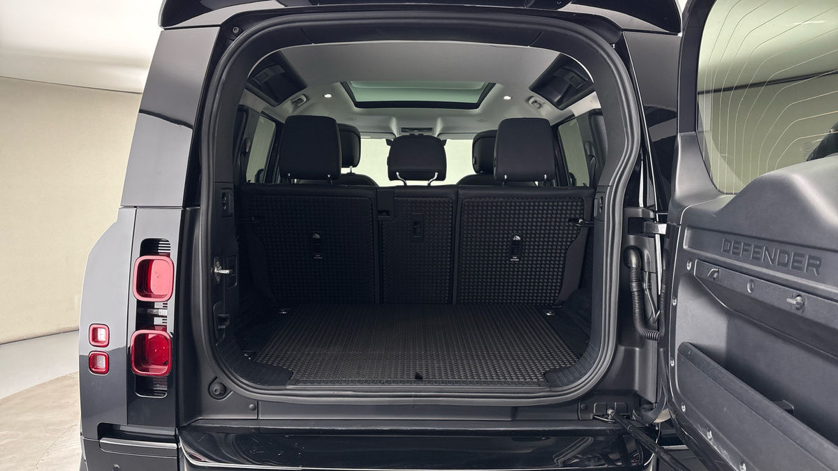 Used Land Rover Defender 110 2023 for sale - 75912458: Photo 11