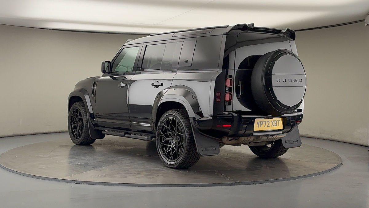 Used Land Rover Defender 110 2023 for sale - 75912458: Photo 2