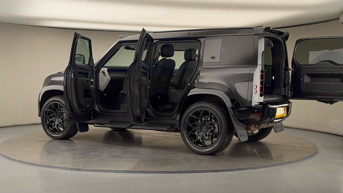 Used Land Rover Defender 110 2023 for sale - 75912458: Photo 49