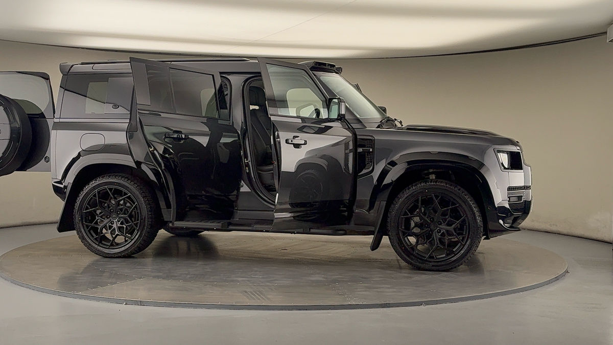 Used Land Rover Defender 110 2023 for sale - 75912458: Photo 59