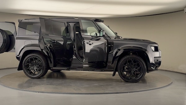 Used Land Rover Defender 110 2023 for sale - 75912458: Photo 59