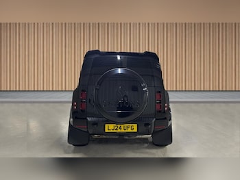 Used Land Rover Defender 2024 for sale - 78960296: Photo