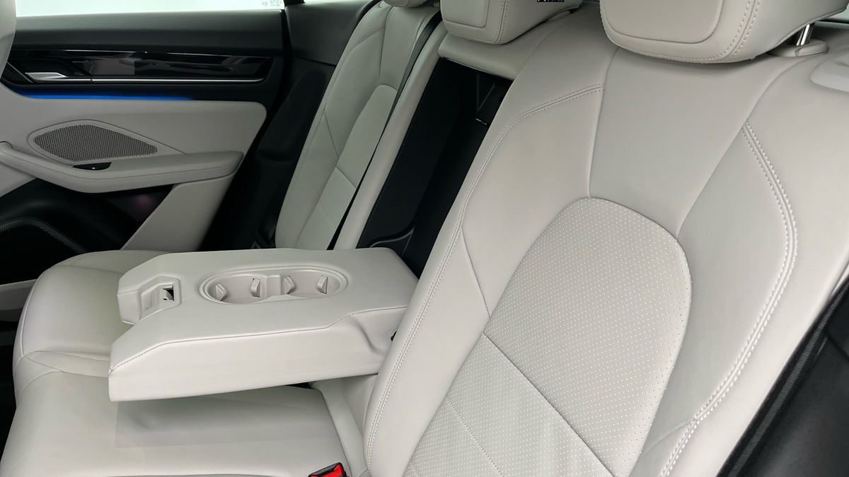 Used Porsche Macan 2025 for sale - 76536435: Photo 17