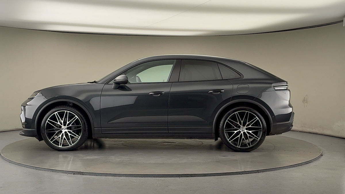 Used Porsche Macan 2025 for sale - 76536435: Photo 29