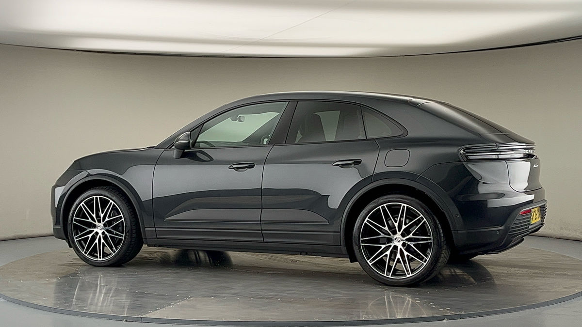 Used Porsche Macan 2025 for sale - 76536435: Photo 52