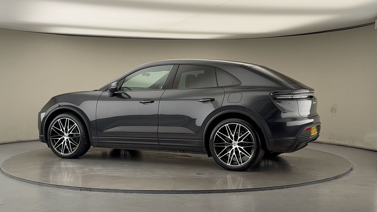 Used Porsche Macan 2025 for sale - 76536435: Photo 55