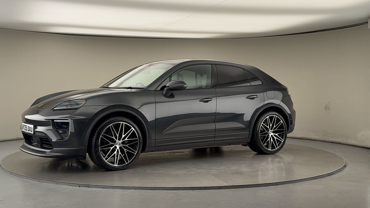 Used Porsche Macan 2025 for sale - 76536435: Photo 61