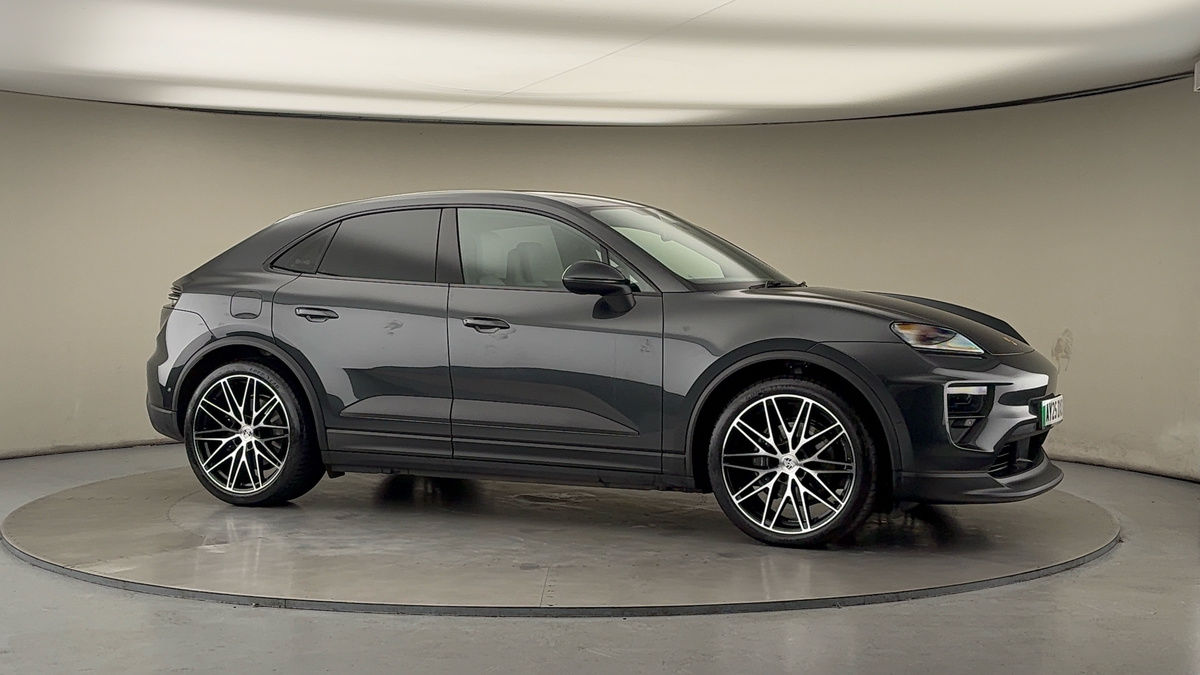 Used Porsche Macan 2025 for sale - 76536435: Photo 74