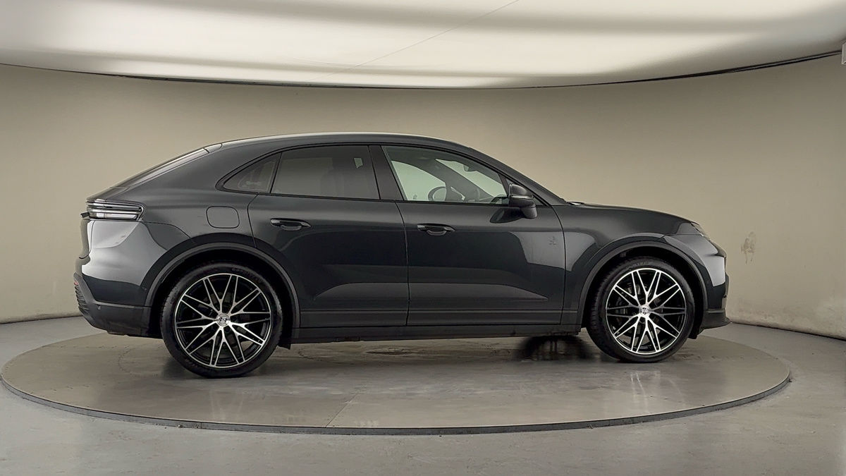 Used Porsche Macan 2025 for sale - 76536435: Photo 78