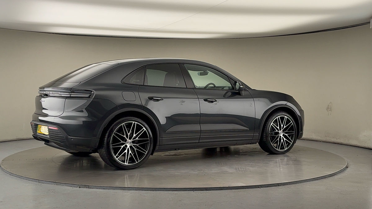 Used Porsche Macan 2025 for sale - 76536435: Photo 80