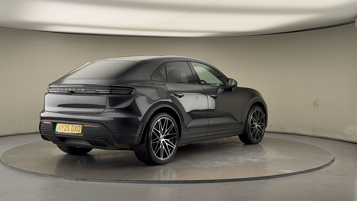 Used Porsche Macan 2025 for sale - 76536435: Photo 82