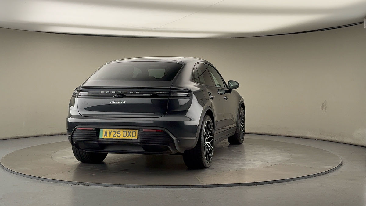 Used Porsche Macan 2025 for sale - 76536435: Photo 84