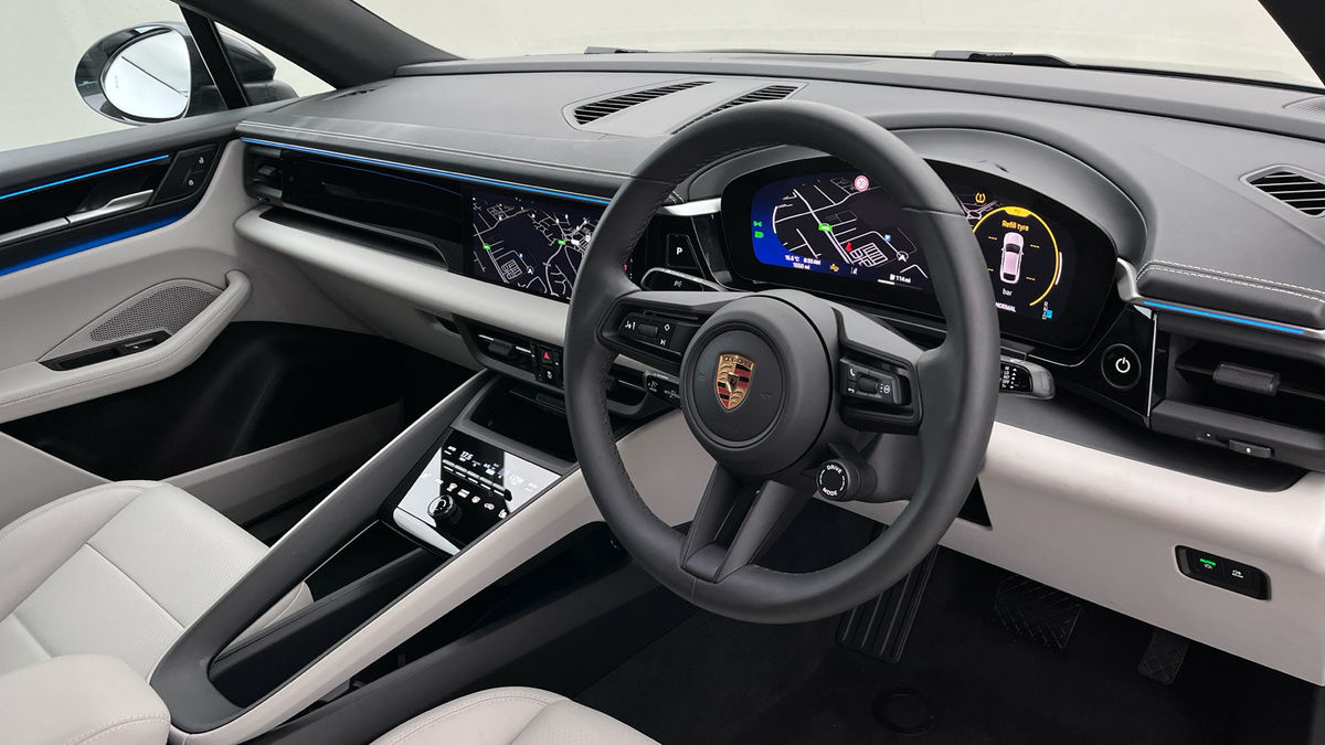 Used Porsche Macan 2025 for sale - 76536435: Photo 9