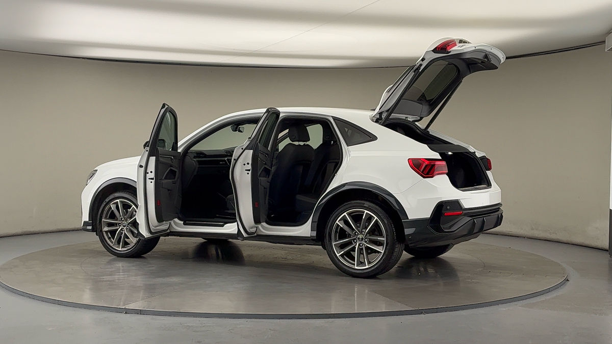 Used Audi Q3 2021 for sale - 76197999: Photo 45