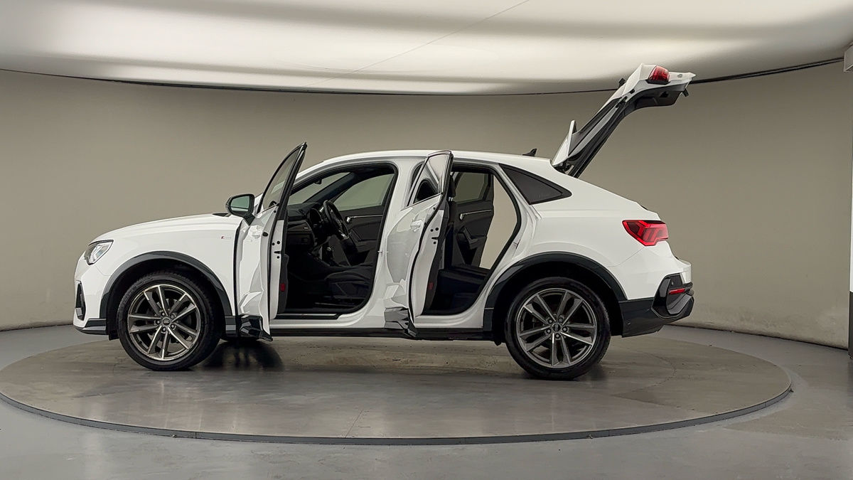 Used Audi Q3 2021 for sale - 76197999: Photo 46