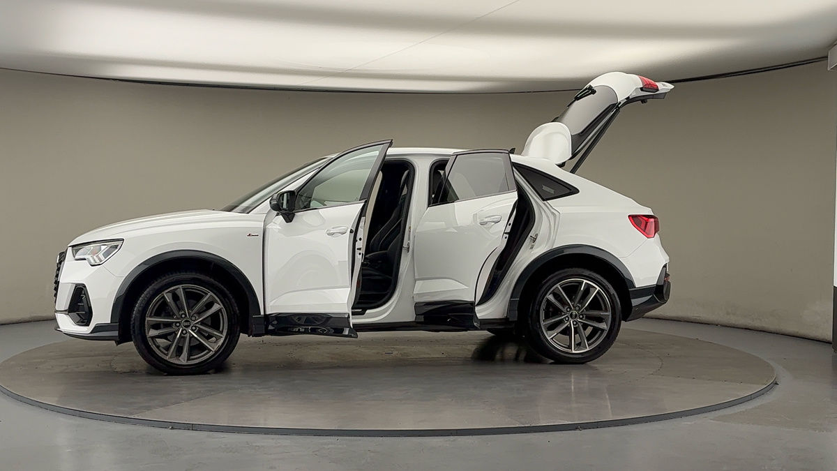 Used Audi Q3 2021 for sale - 76197999: Photo 47