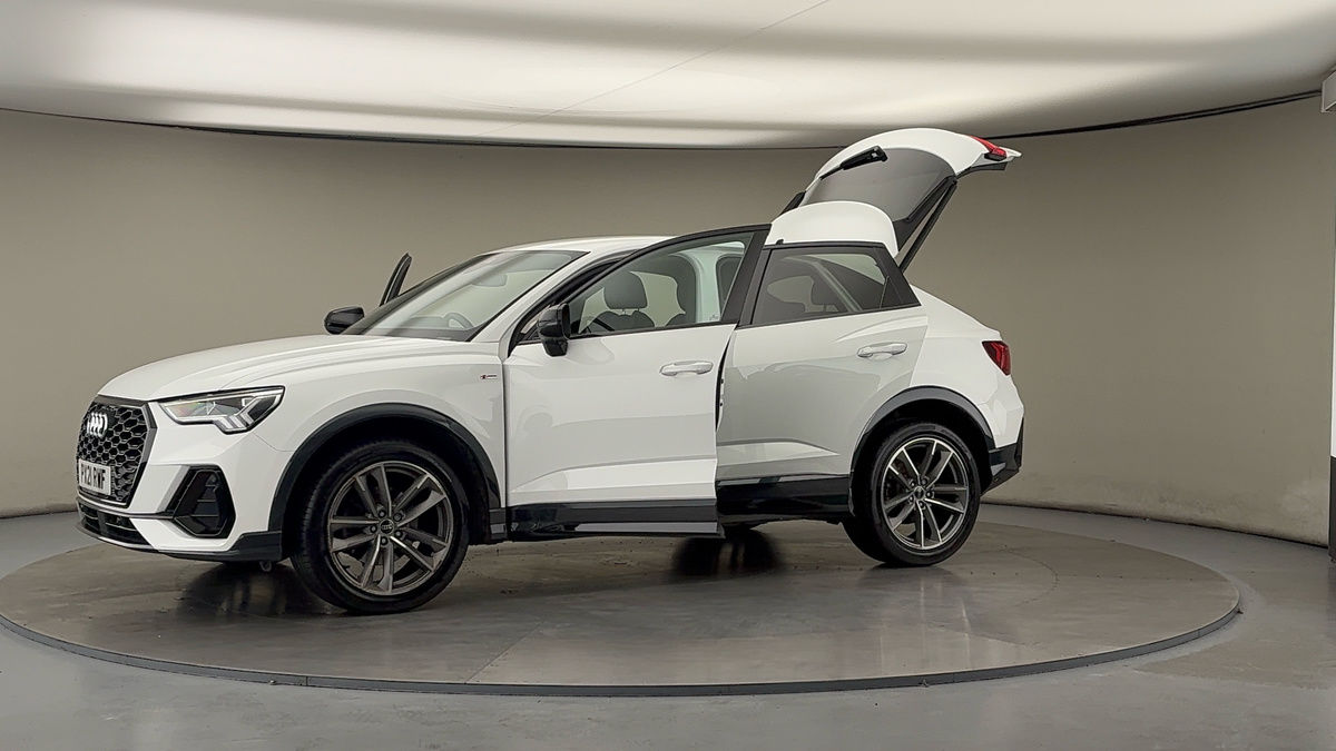 Used Audi Q3 2021 for sale - 76197999: Photo 48