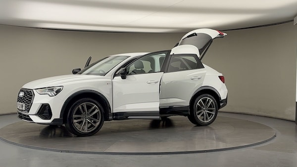Used Audi Q3 2021 for sale - 76197999: Photo 48