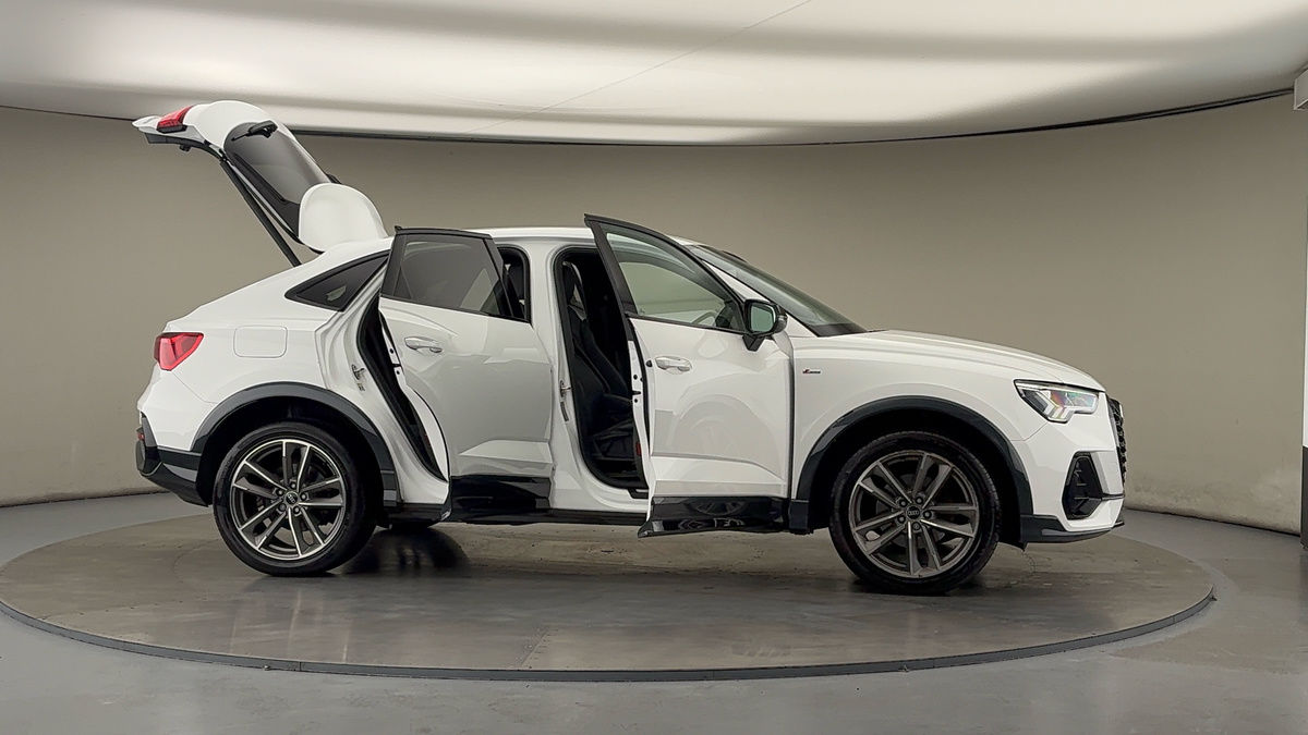 Used Audi Q3 2021 for sale - 76197999: Photo 55