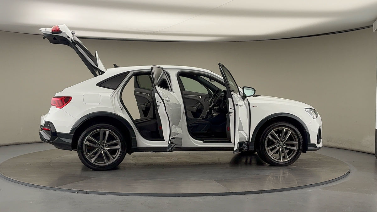 Used Audi Q3 2021 for sale - 76197999: Photo 56