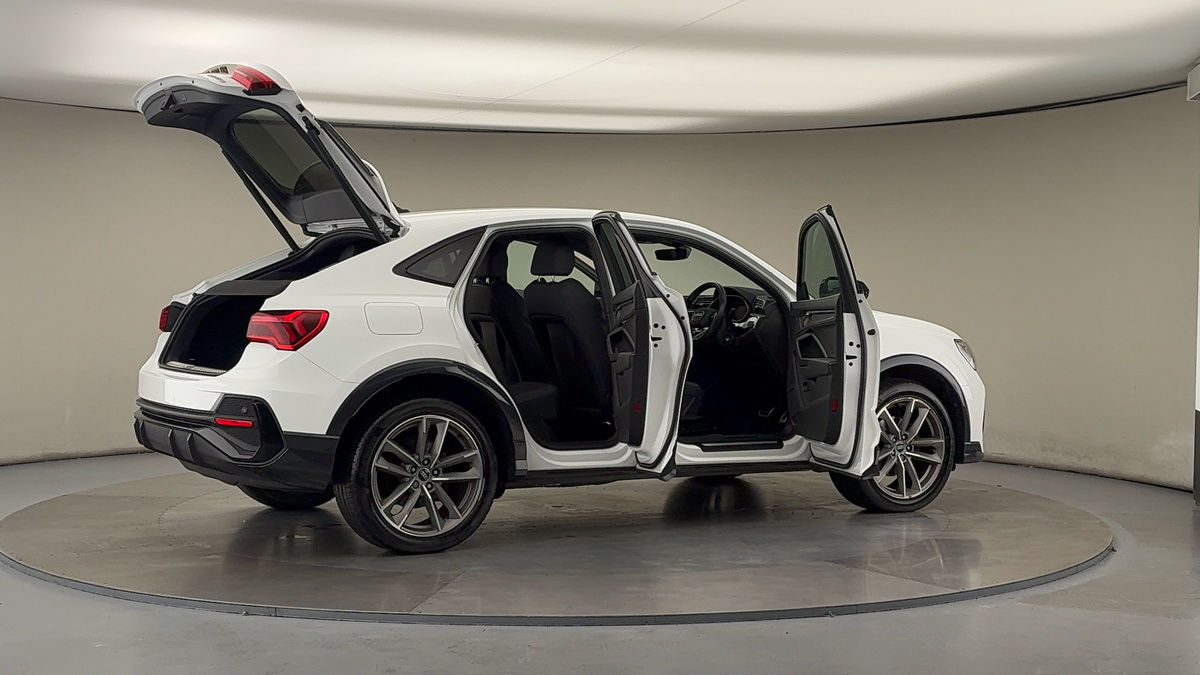 Used Audi Q3 2021 for sale - 76197999: Photo 57