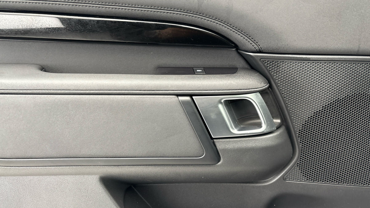 Used Land Rover Discovery 2022 for sale - 77836688: Photo 19