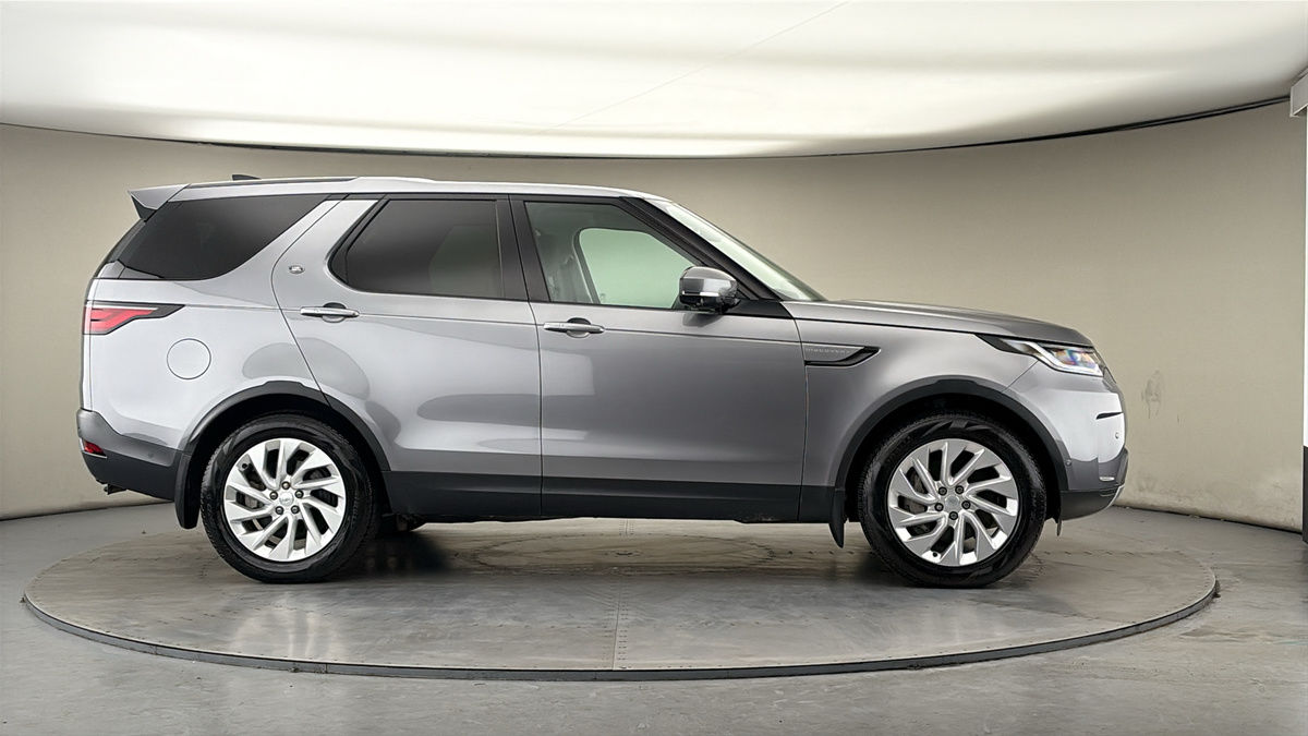 Used Land Rover Discovery 2022 for sale - 77836688: Photo 37