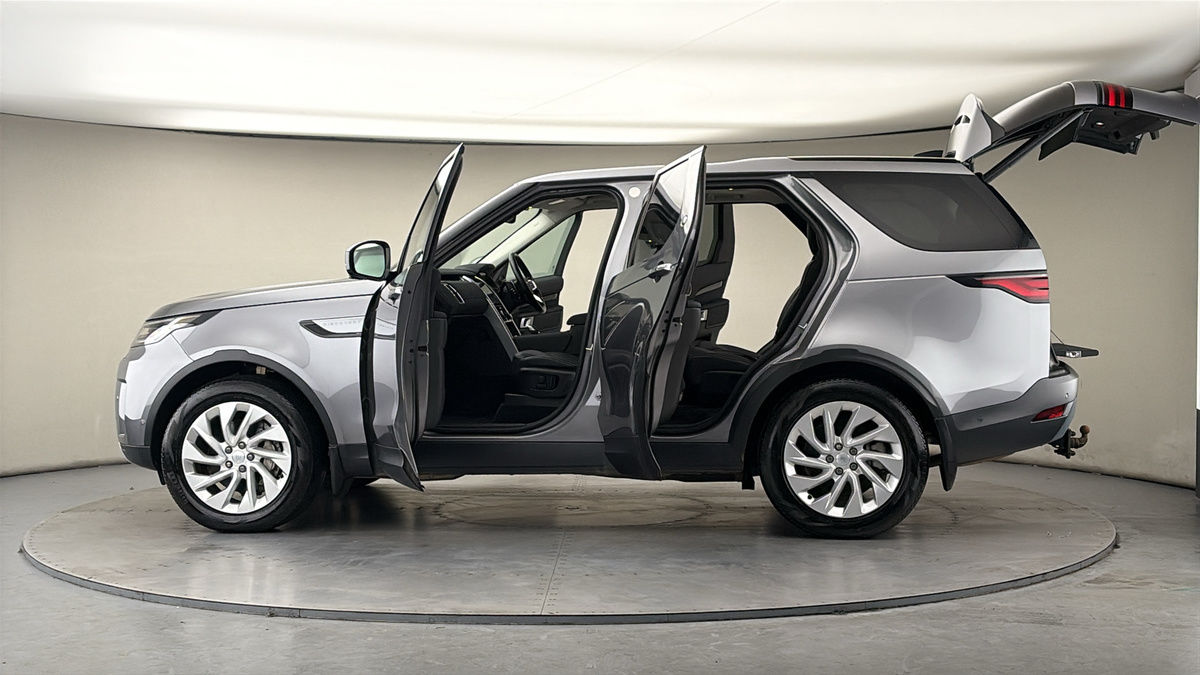 Used Land Rover Discovery 2022 for sale - 77836688: Photo 47