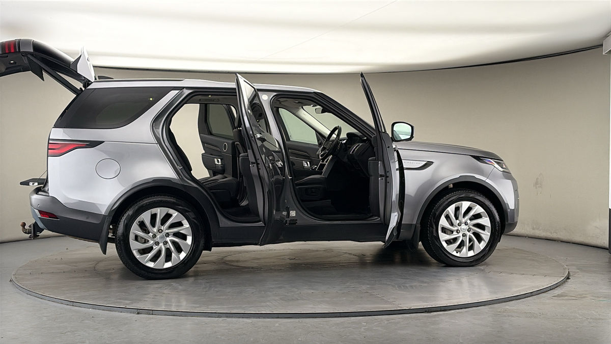 Used Land Rover Discovery 2022 for sale - 77836688: Photo 57