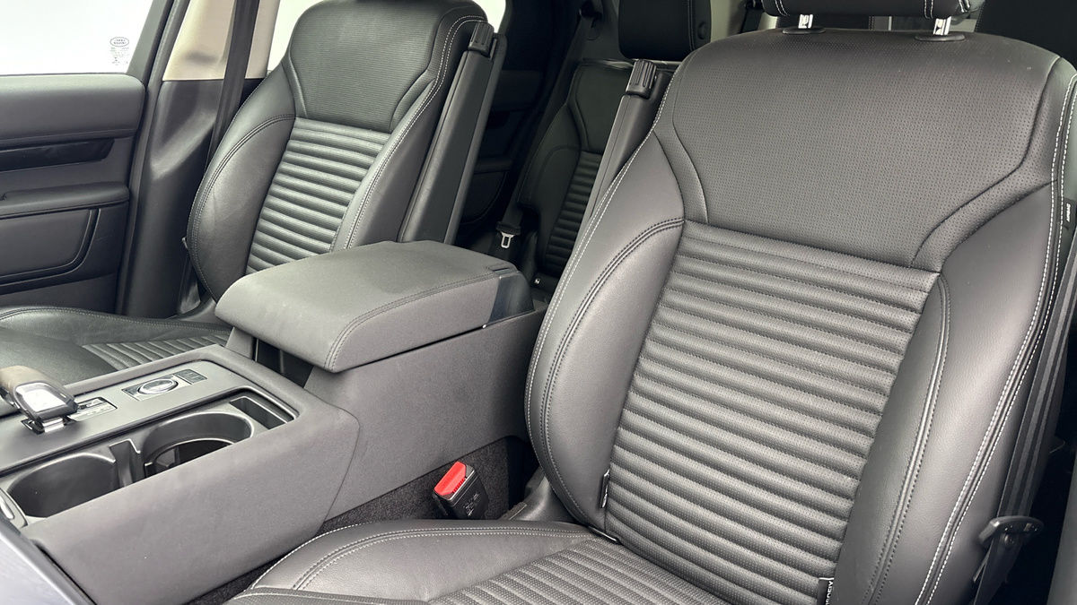 Used Land Rover Discovery 2022 for sale - 77836688: Photo 7