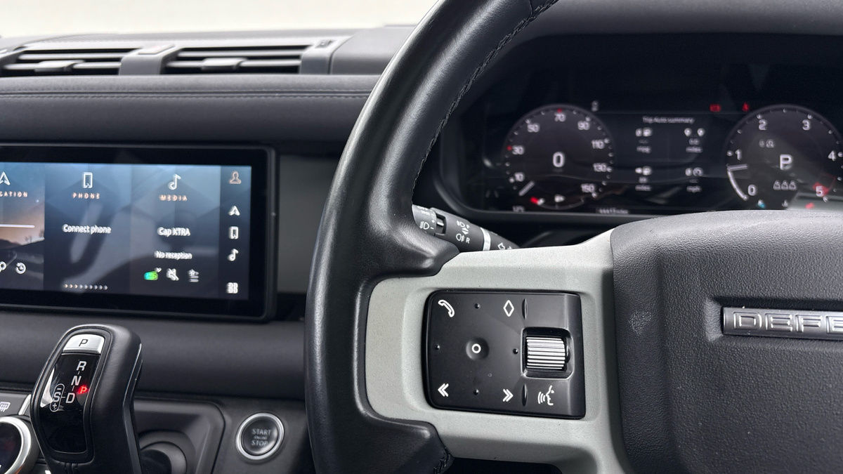 Used Land Rover Defender 110 2022 for sale - 76950911: Photo 13