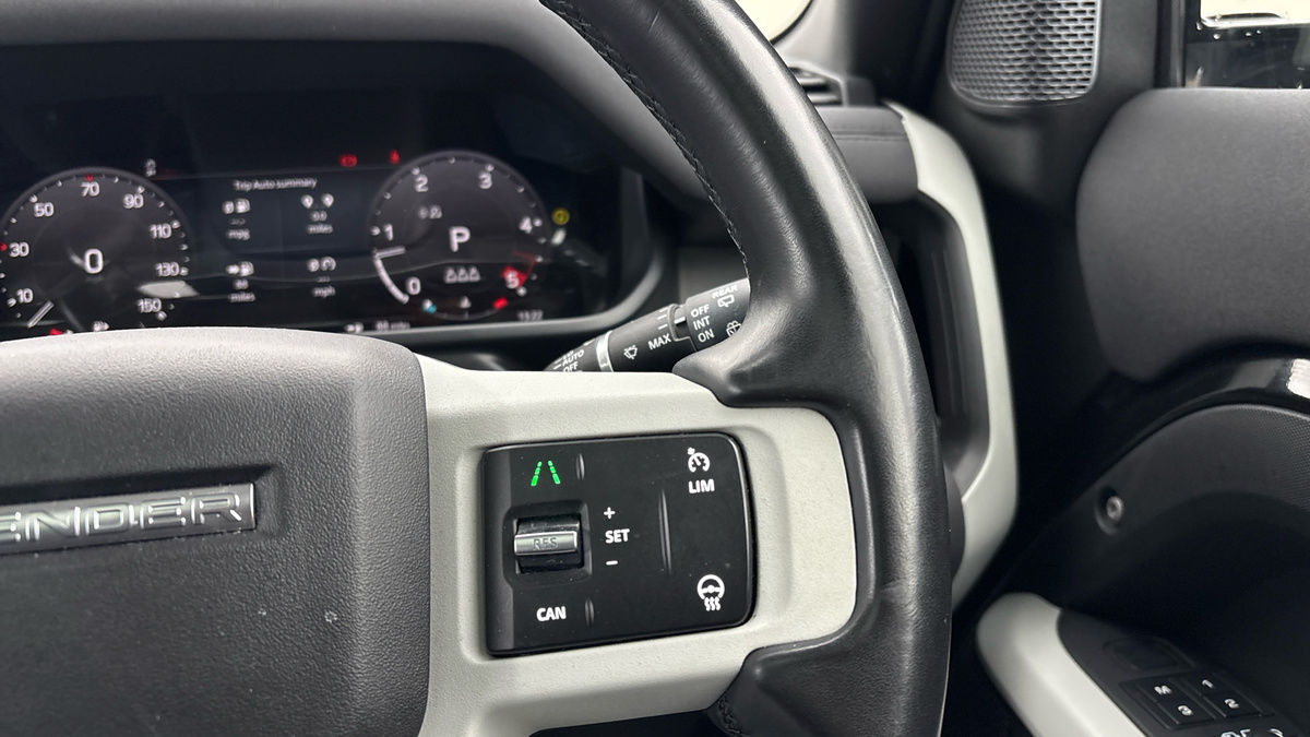 Used Land Rover Defender 110 2022 for sale - 76950911: Photo 14