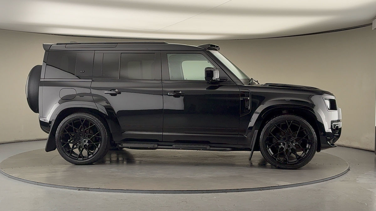 Used Land Rover Defender 110 2022 for sale - 76950911: Photo 41