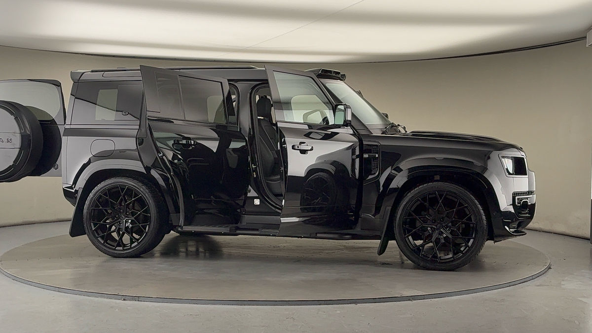 Used Land Rover Defender 110 2022 for sale - 76950911: Photo 60