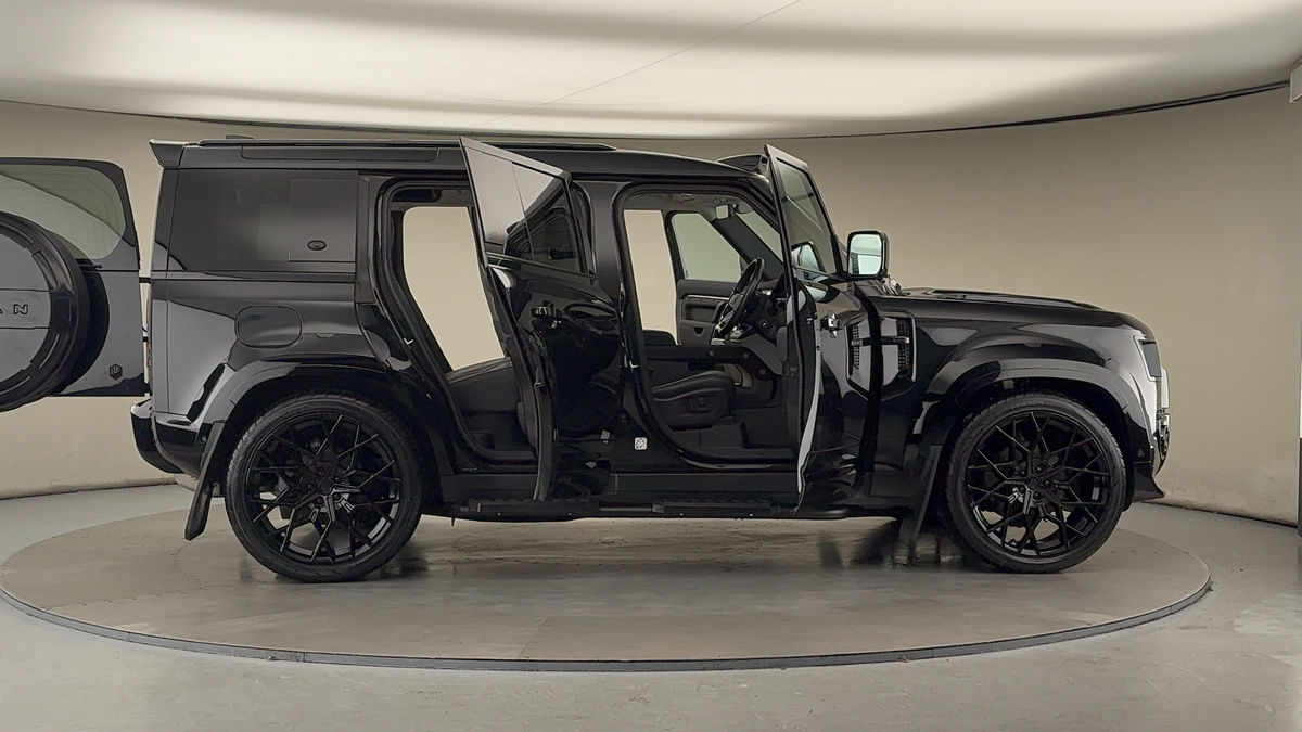 Used Land Rover Defender 110 2022 for sale - 76950911: Photo 61