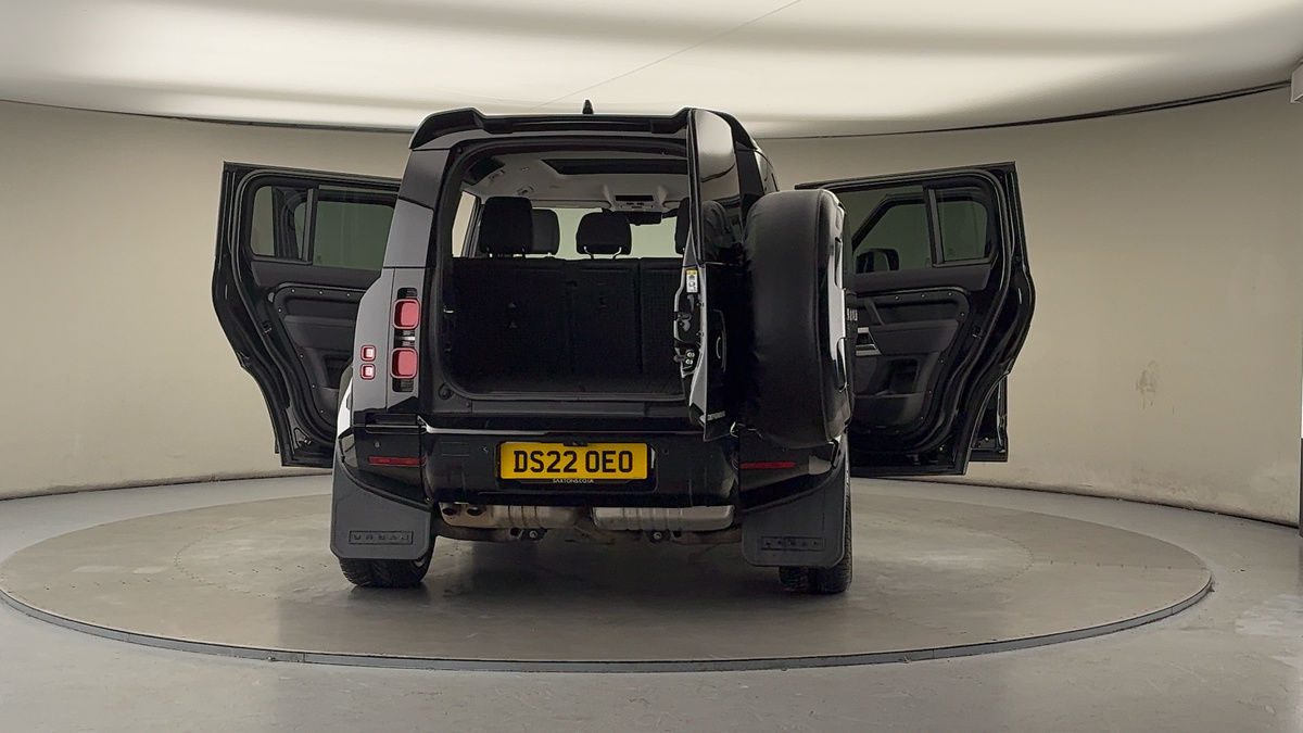 Used Land Rover Defender 110 2022 for sale - 76950911: Photo 65